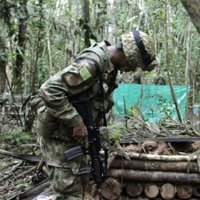 Álvaro Uribe ordena al Ejército colombiano rescatar a todos los secuestrados por las FARC