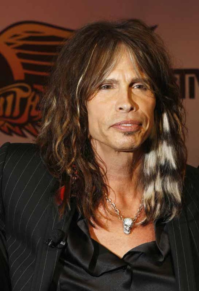 Steven Tyler vuelve a rehabilitación