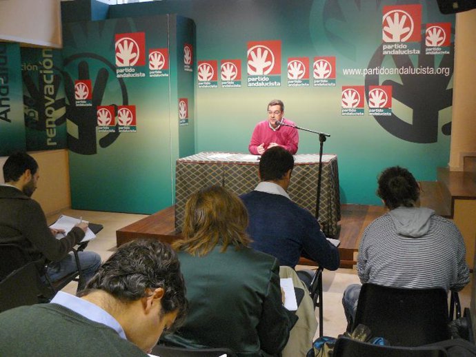 José Antonio Sánchez en rueda de prensa