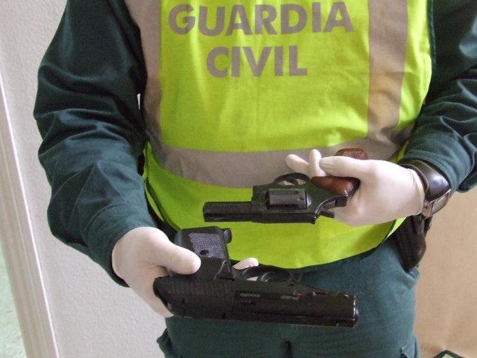 Armas intervenidas a los atracadores