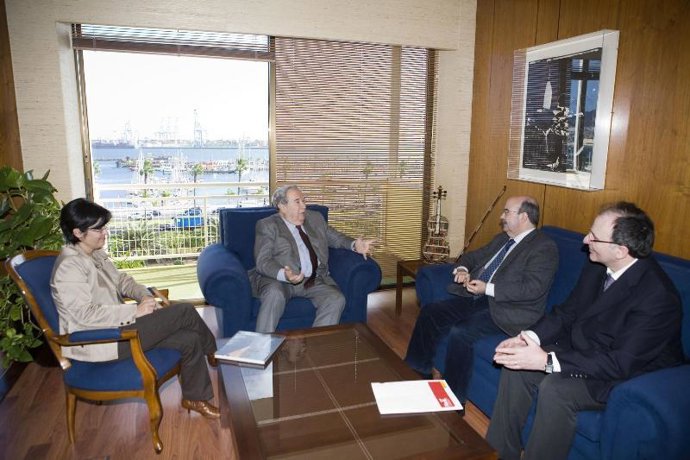 El alcalde de Las Palmas de Gran Canaria y el secretario de Estado durante la re