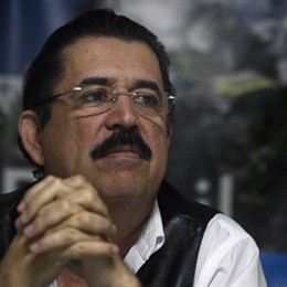 Primer plano de Manuel Zelaya