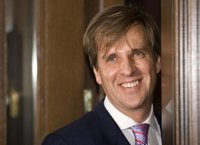 La justicia argentina restituye a Redrado en el Banco Central