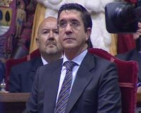 Patxi López: la izquierda abertzale "va por un lado, pero ETA va por otro, a sembrar dolor"