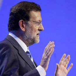 Plano atemporal de Rajoy de perfil