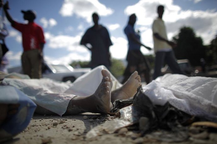 Cadáveres en Haití