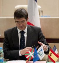 El Lehendakari dice que se está "ganando la batalla" a ETA 