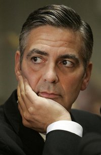 Clooney conducirá un telemaratón a beneficio de Haití