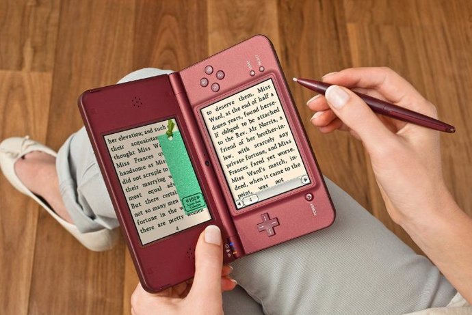 Nintendo DS XL siendo usada como un ebook