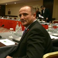 Ecologistas acusan a Sebastián de "comprar alcaldes" para instalar el almacén nuclear