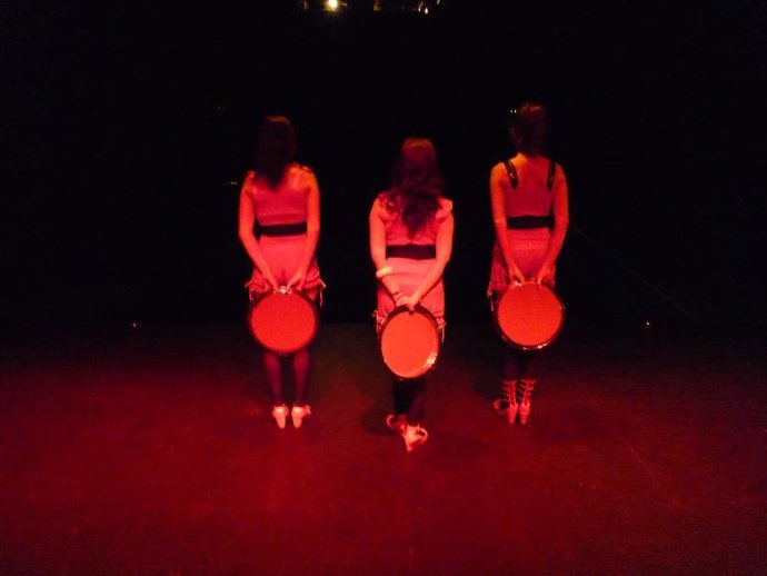 'La hora feliz' de la Compañía Caramala