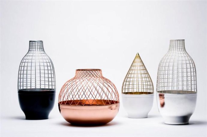 Grid Vase Collection.