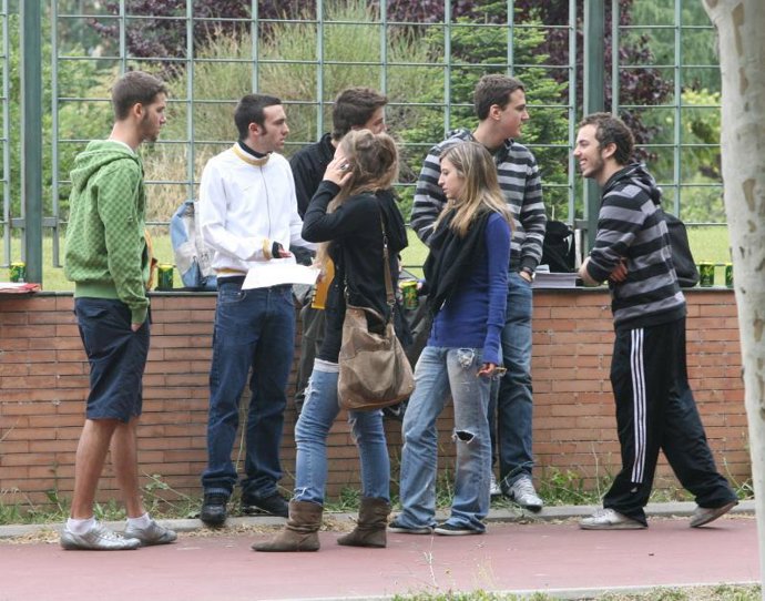 Jóvenes