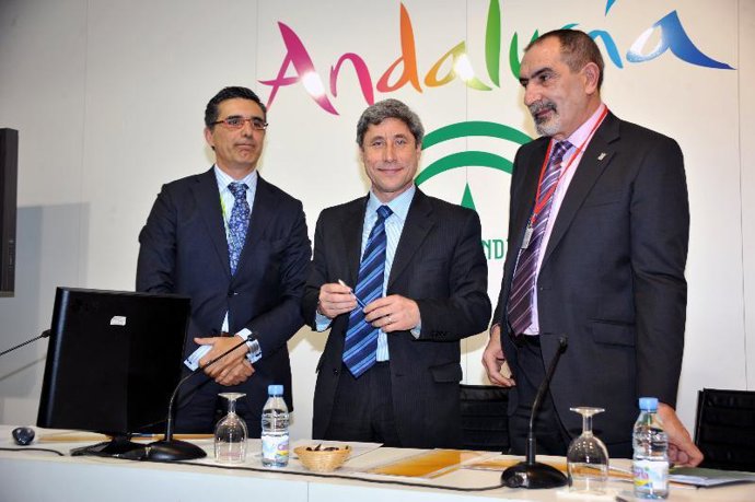 Pulido, entre Castellano y Ábalos