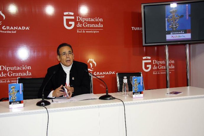 El diputado de Turismo, José López Gallardo, en Fitur