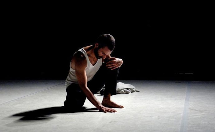 El bailarín Víctor Zambrana