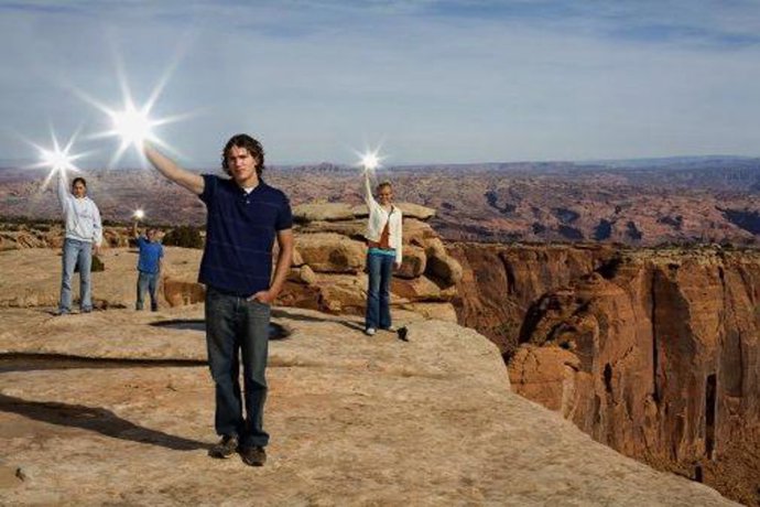 Los 'nacidos digitales' usan Internet móvil más intensivamente