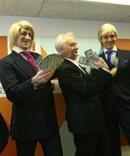 Yllana llega a los Teatros del Canal de Madrid con 'Brokers' 