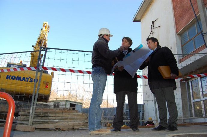 El Alcalde De Soria Durante La Visita Al Centro Polideportivo