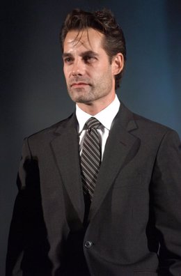 Adrian Pasdar