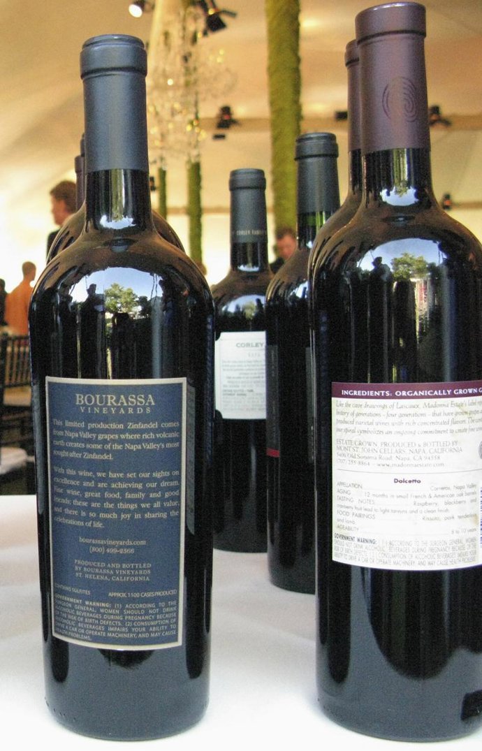 Tomar vino tinto, perejil o salsa de tomate puede prevenir la leucemia 