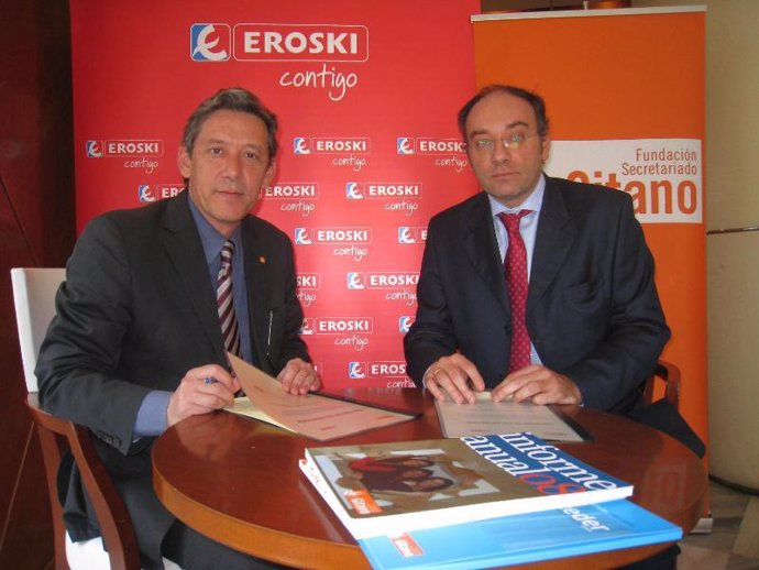 Firma del acurdo entre Eroski y FSG