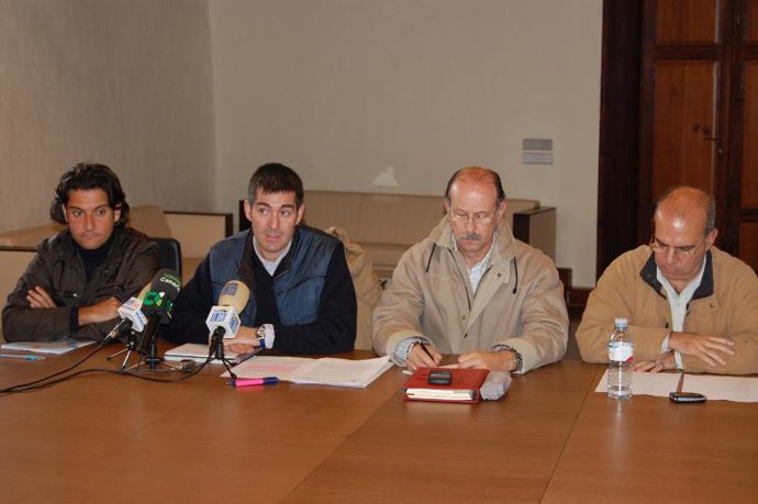 El alcalde de La Laguna, Fernando Clavijo, ofreció una rueda de prensa este mart
