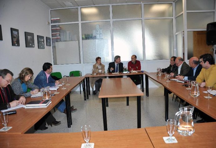 Pulido reunido con los alcaldes de la Subbética