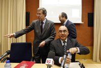 El presidente del Senado admite que "no será fácil" un acuerdo entre creadores e internautas