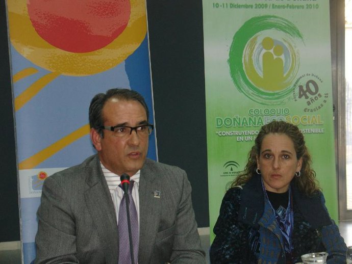 Cinta Castillo preside la reunión de la Fundación Doñana 21