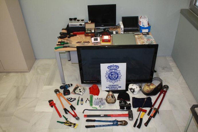 Material incautado en la operación