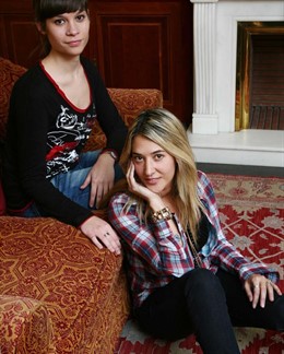 Marta Botía Y Rocío De 'Ella Baila Sola'