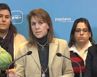 Cospedal pide a Zapatero que acepte las propuestas económicas del PP 