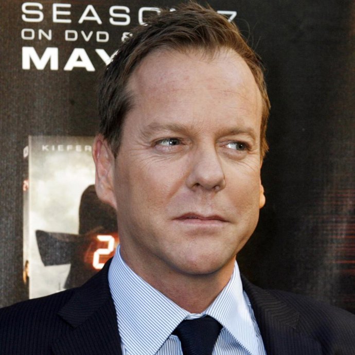 '24' para rodaje por problemas de salud de Kiefer Sutherland