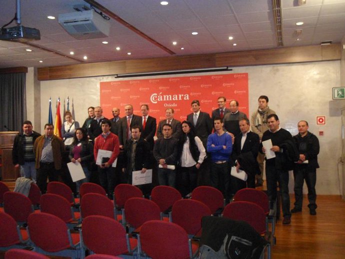 Participantes y organizadores de los cursos de consolidación y mejora de silvicu