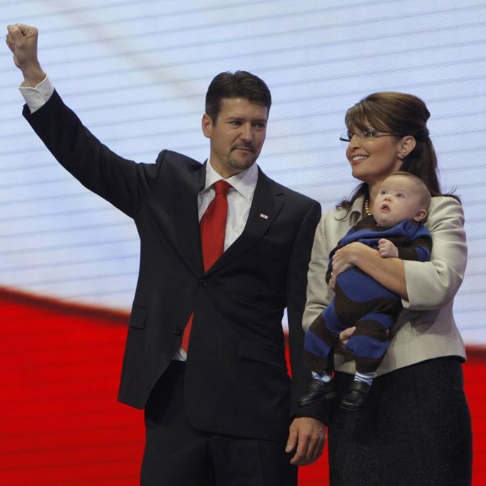 Palin carga contra 'Padre de familia' por burlarse de su hijo
