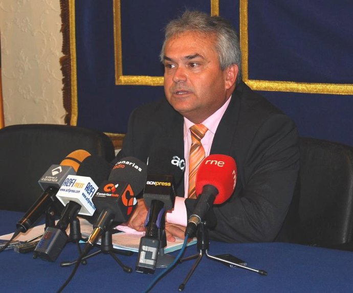 El director general de Centros e Infraestructura Educativa del Gobierno Canario,