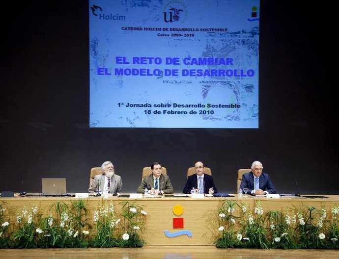 Inauguración de la Cátedra Holcim