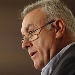 Desayuno de Cayo Lara