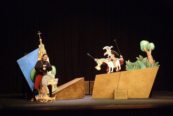 Escena De La Obra 'El Barón De Munchausen'