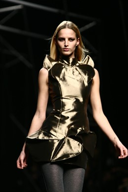 Modelo De Amaya Arzuaga En Cibeles