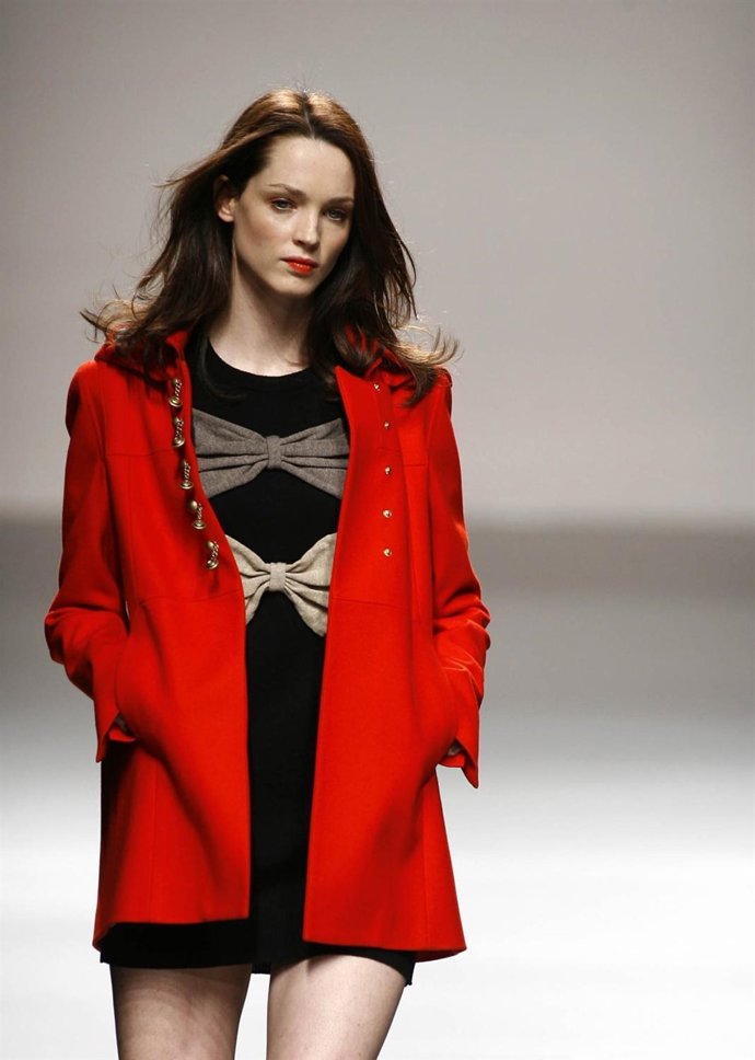 Modelo De Lydia Delgado En Cibeles