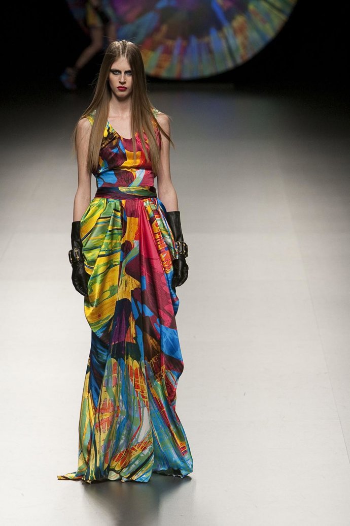 Modelo De Ana Locking En Cibeles