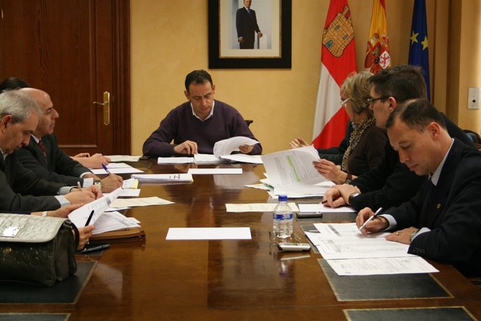 Cecilio Vadillo Preside La Comisión De Colaboración Del Estado Con Las Corporaci