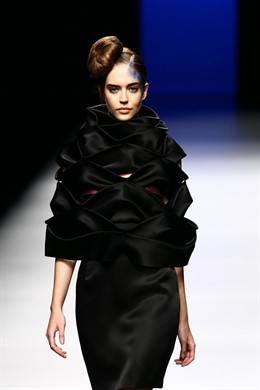 Modelo De Devota & Lomba En Cibeles