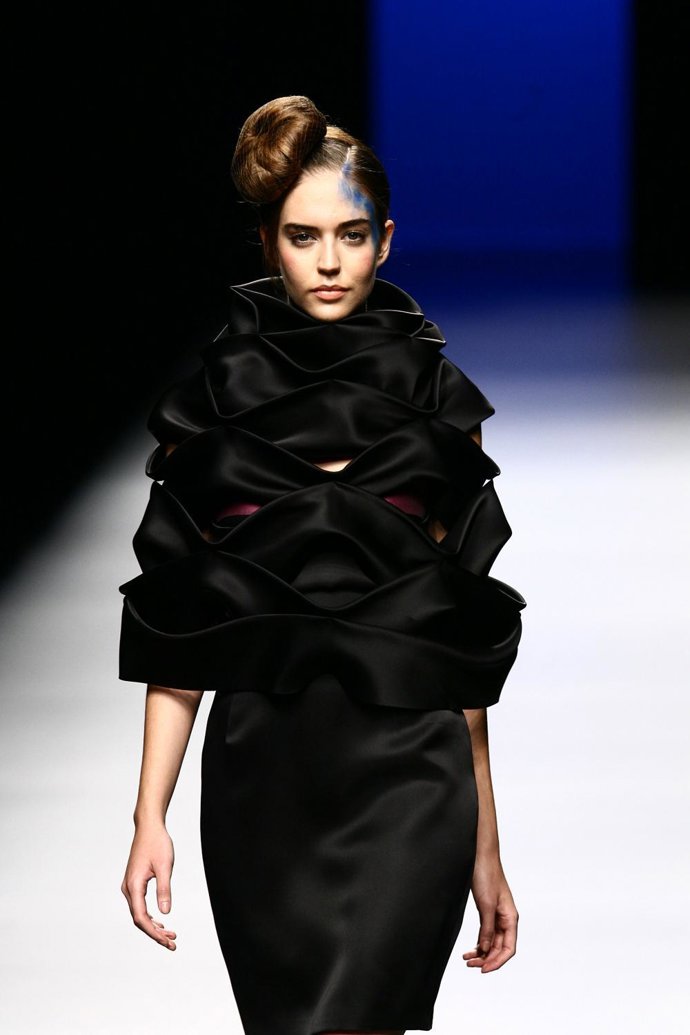 Modelo De Devota & Lomba En Cibeles