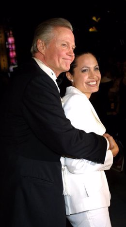 Angelina Jolie y su padre, el actor John Voight