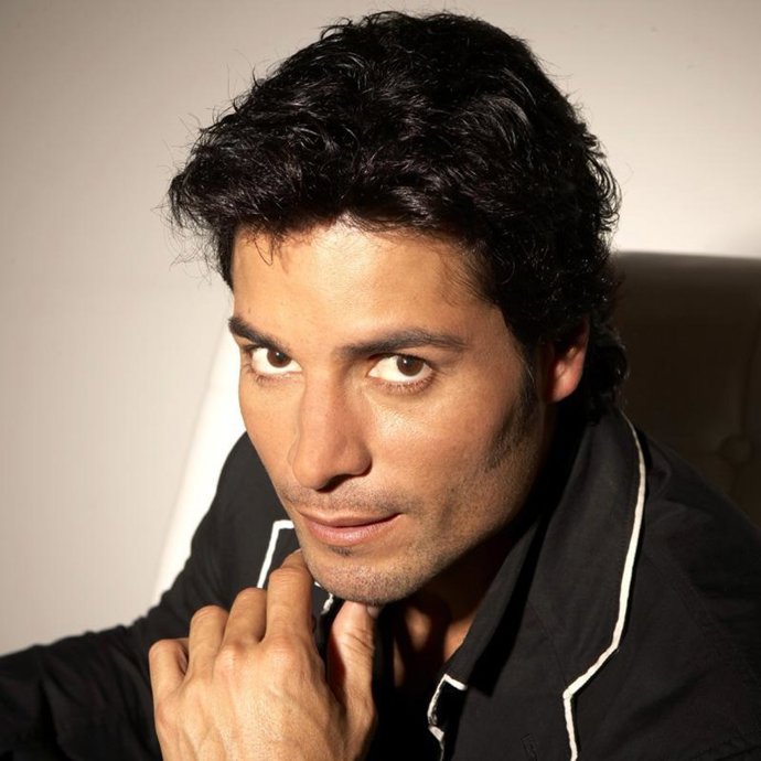 Chayanne invita "a ser positivo ante todo" con su nuevo disco 