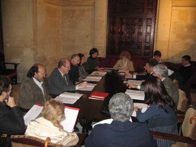 Montaño presenta las propuestas culturales del ciclo 'Carmen'