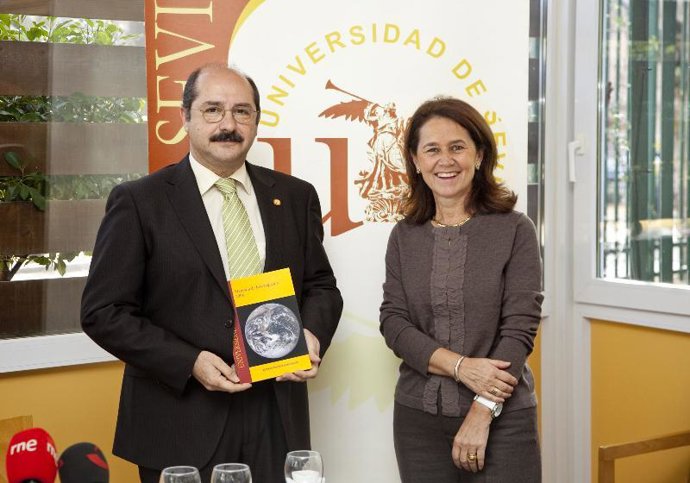 Presentación de la Memoria de Investigación 2008/2009